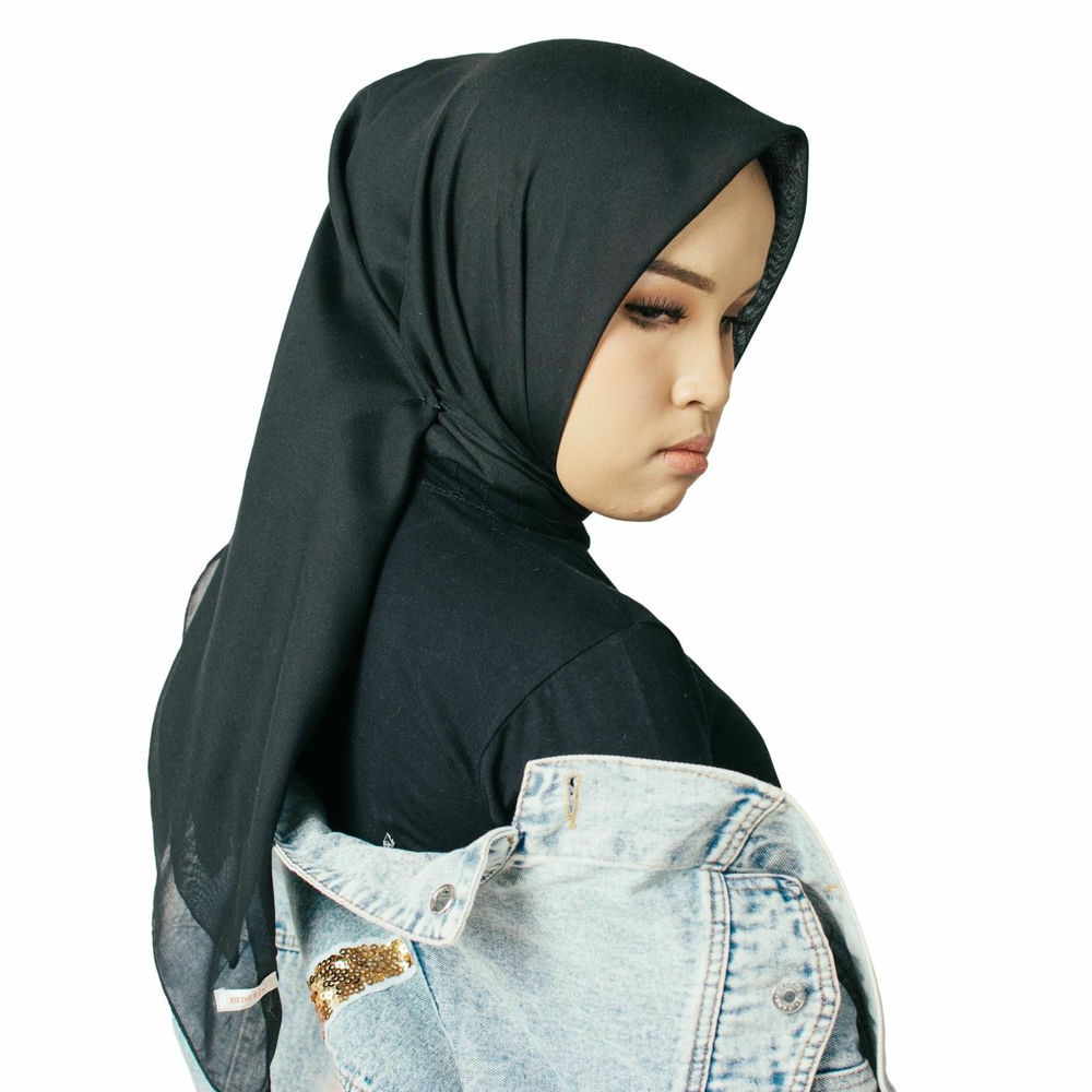 Putri Ardana